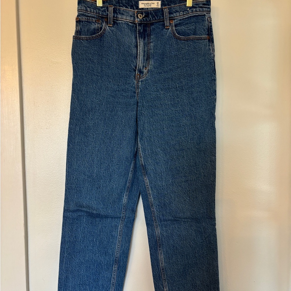 Abercrombie & Fitch 90s High Rise Jeans Size 29/8 w Short inseam